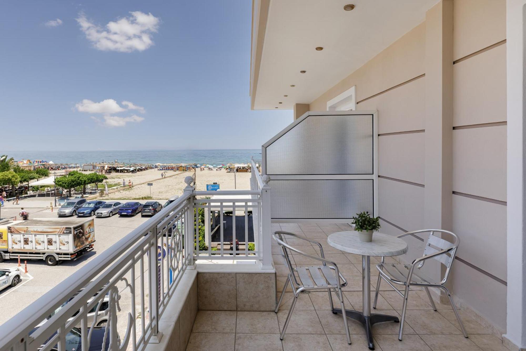 Agyra Seaview Hotel By Panel Hospitality Neoi Poroi Rum bild